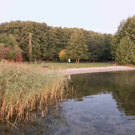 بيت للعطل Kleinehauszeit Am Grimnitzsee يواخيمستال